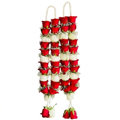 Exquisite Fresh Red and White Rose Wedding Varmala with Elegant Pearl Accents and Baby's Breath